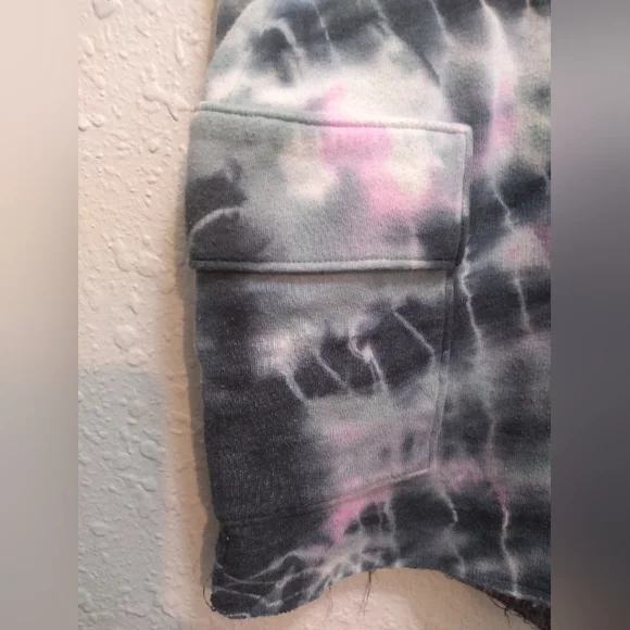 VS Pink shorts - Picture 7 of 8